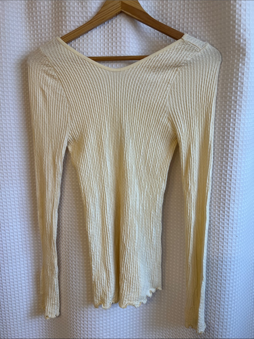 Slim Ribbed Long-Sleeve Top in Pale Yellow